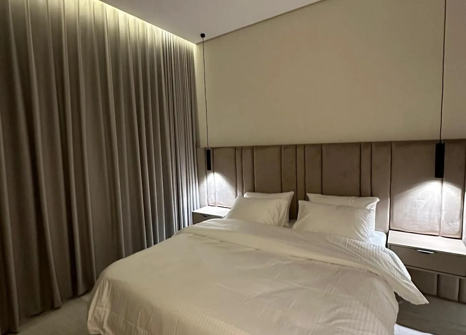 شقه فندقيه 2فاخره بمدخل خاص وثلاث غرف نوم Riyadh Apartment