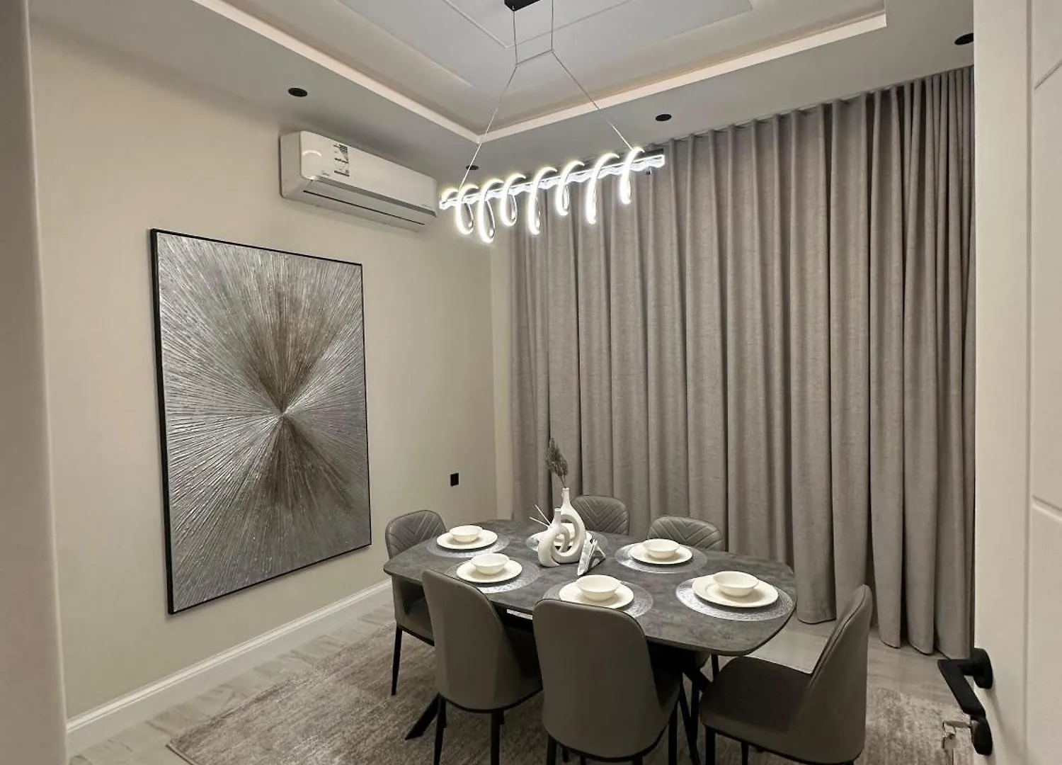 شقه فندقيه 2فاخره بمدخل خاص وثلاث غرف نوم Riyadh Apartment